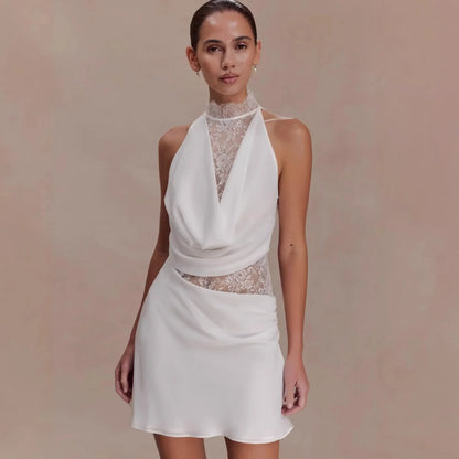 Elegancka sukienka mini z koronkowymi elementami