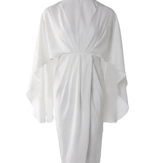 Elegancka sukienka z ozdobnymi rękawami i głębokim dekoltem