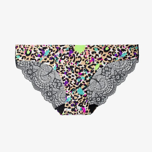 Figi z koronkowym wykończeniem we wzory