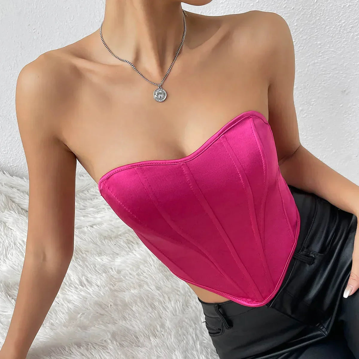 Gorset z satynowego materiału