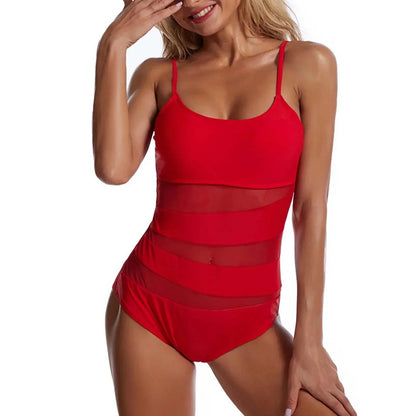 Jednoczęściowy strój z siateczkowym materiałem