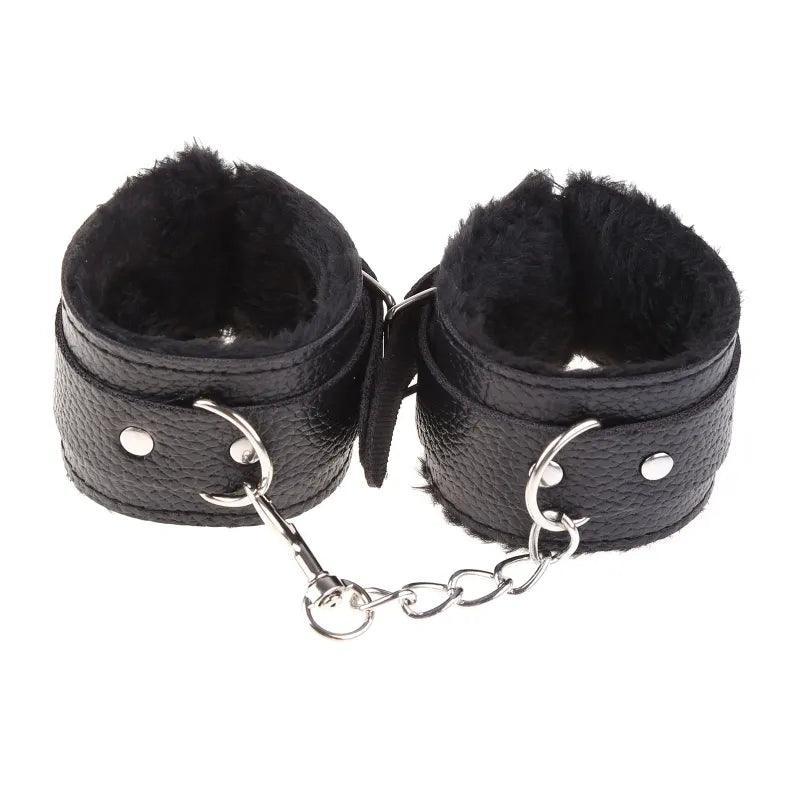 Kajdanki z futerkiem