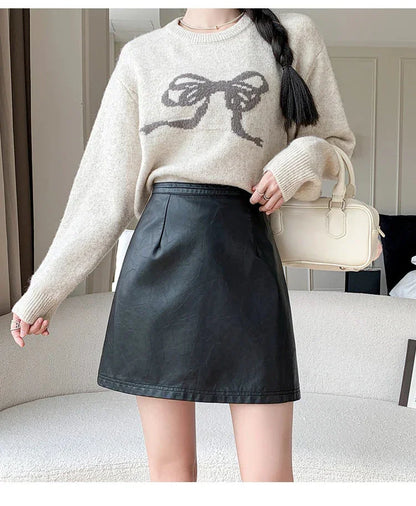 Klasyczna skórzana spódnica mini