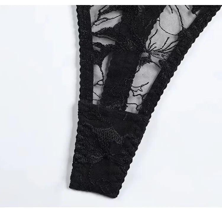 Komplet bielizny z łańcuszkami