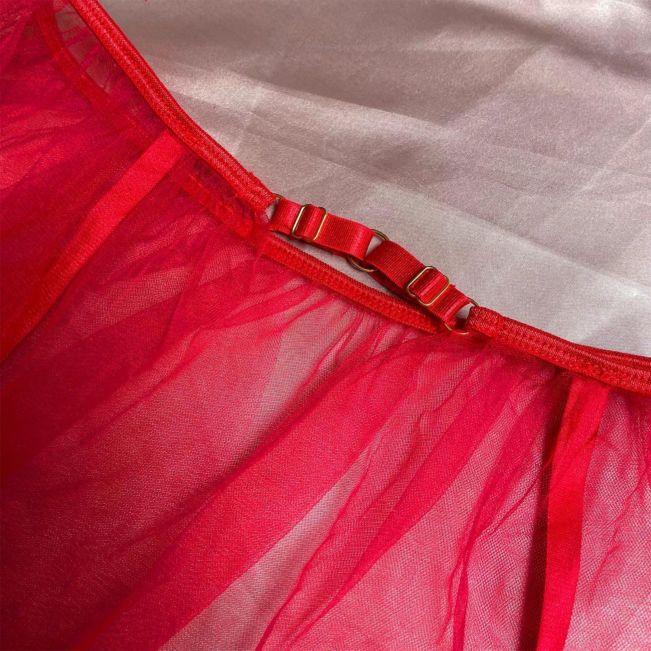 Komplet bielizny ze spódniczką