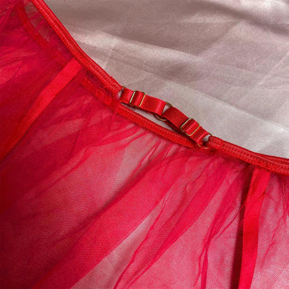 Komplet bielizny ze spódniczką