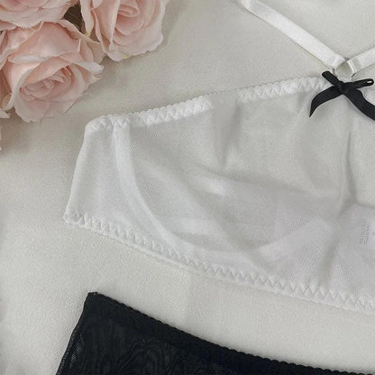 Komplet bielizny ze spódniczką z siateczki