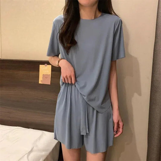 Komplet odzieży domowej z krótkimi spodenkami