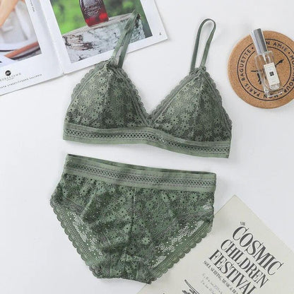 Koronkowa bielizna z ozdobnym wykończeniem