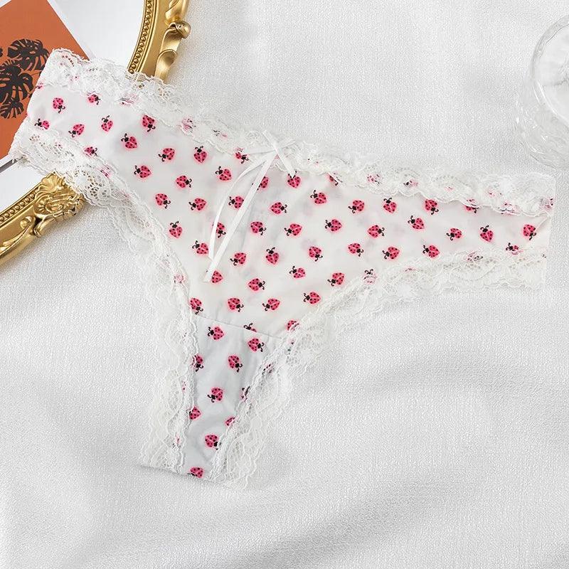 Koronkowe majtki w modne wzory