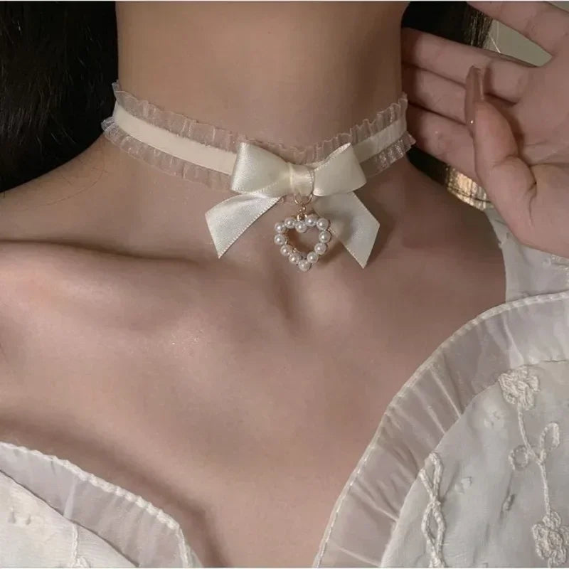 Koronkowy choker