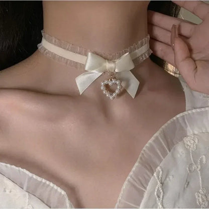 Koronkowy choker