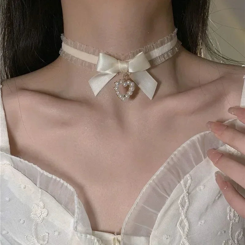 Koronkowy choker