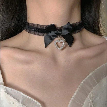 Koronkowy choker