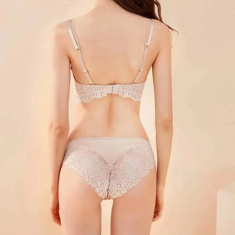 Koronkowy komplet bielizny