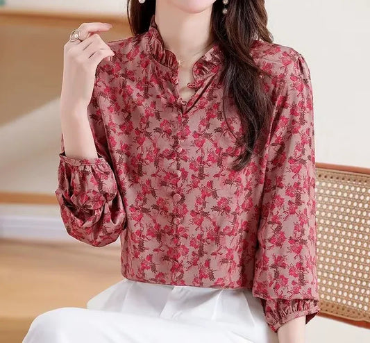 Koszula damska z ozdobnym kołnierzem