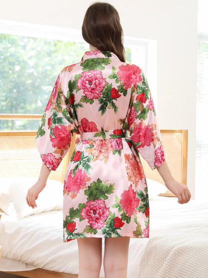 Krótki damski szlafrok w kwiaty