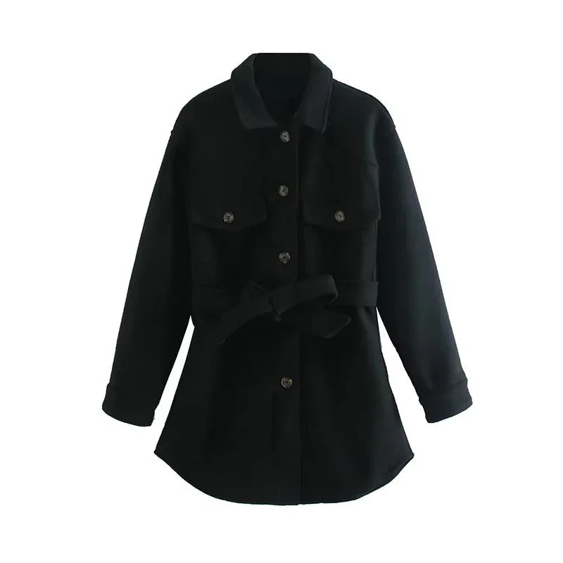 Krótki płaszcz damski wiązany w talii