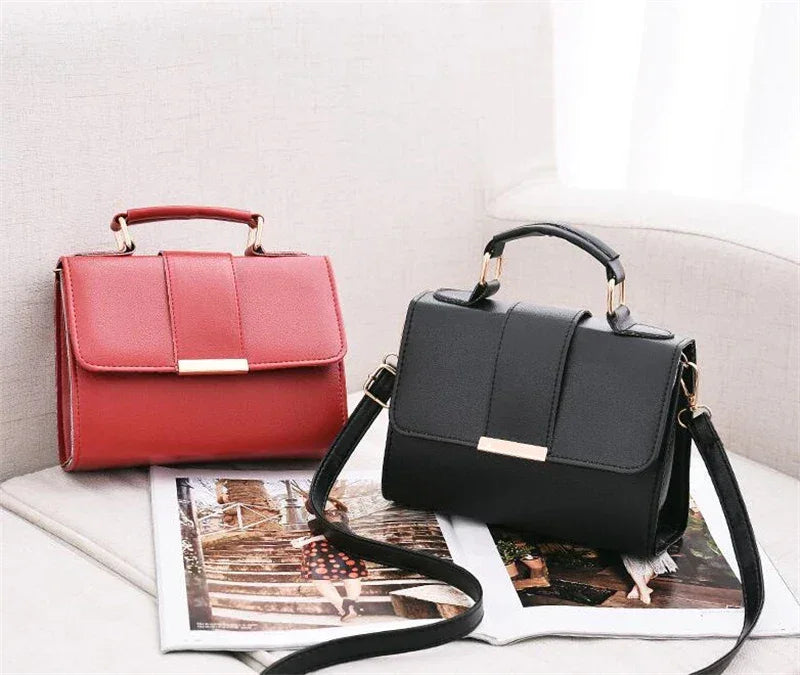 Mała torebka listonoszka