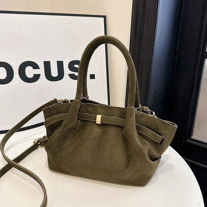 Mała zamszowa torebka