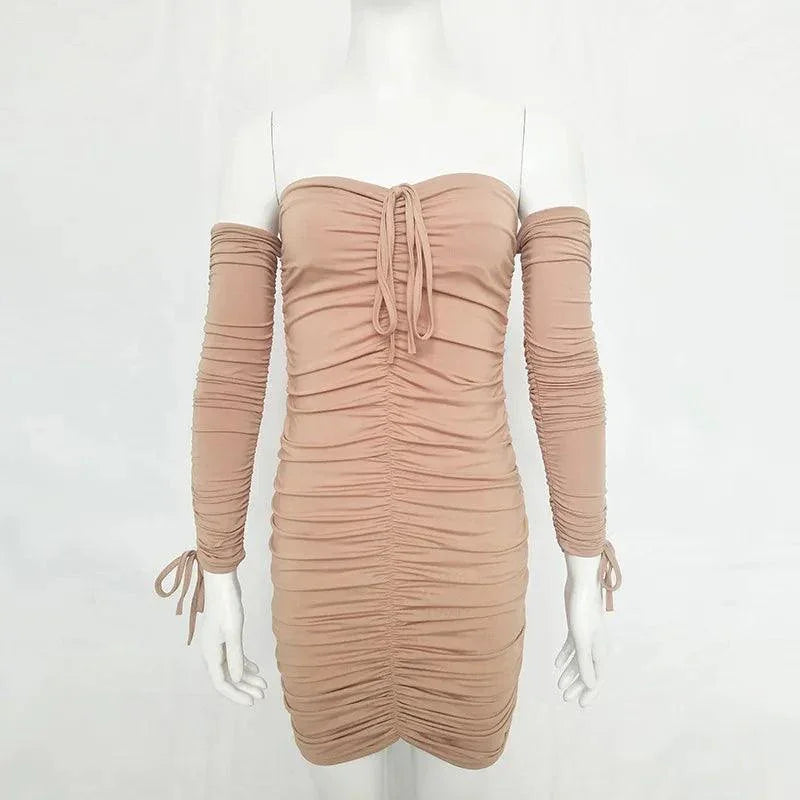 Marszczona sukienka z odkrytymi plecami