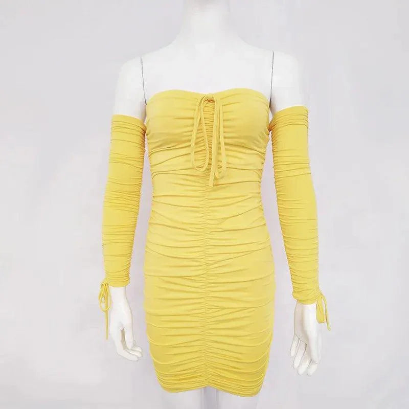 Marszczona sukienka z odkrytymi plecami