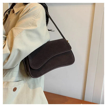 Minimalistyczna torebka na ramię