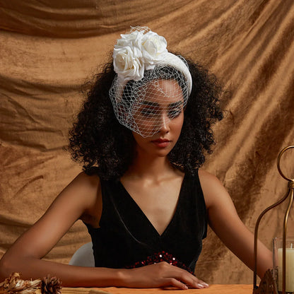 Opaska zasłaniająca twarz