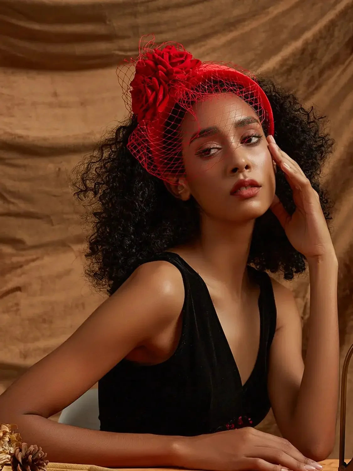 Opaska zasłaniająca twarz