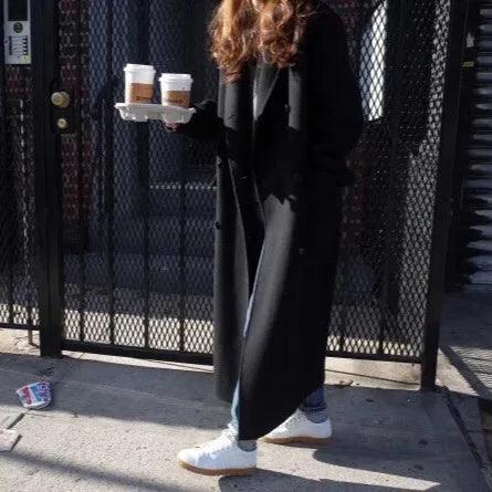 Prosty długi płaszcz damski