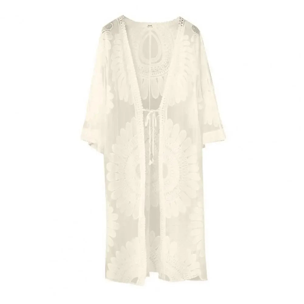 Prześwitująca sukienka plażowa z haftami