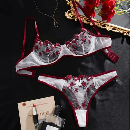 Prześwitujący komplet bielizny z motywem kwiatowym