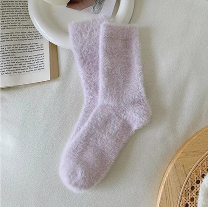 Puchate skarpetki w pastelowych kolorach