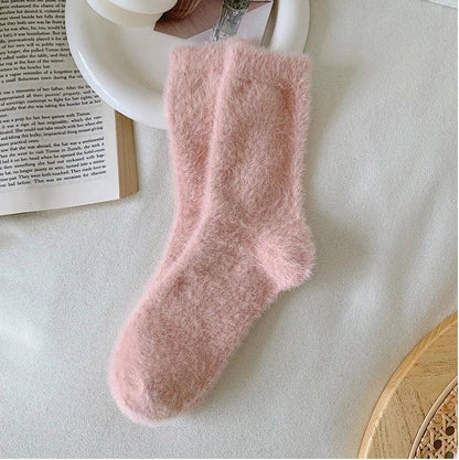 Puchate skarpetki w pastelowych kolorach