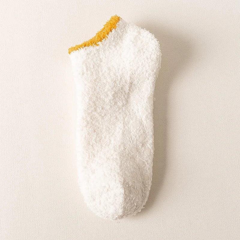 Puchate skarpety antypoślizgowe