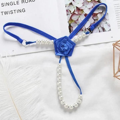 Różnokolorowe stringi ozdobne z różą