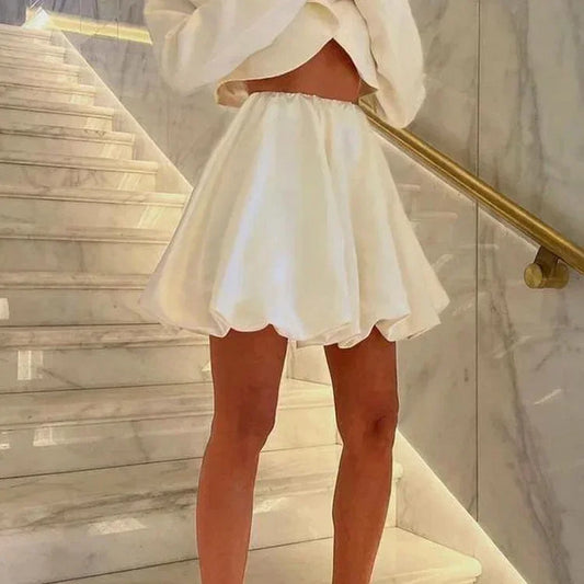 Satynowa spódnica rozkloszowana