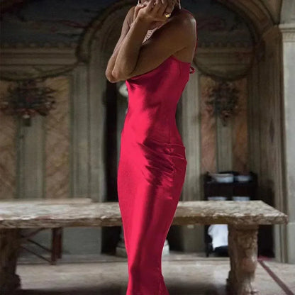 Satynowa sukienka maxi