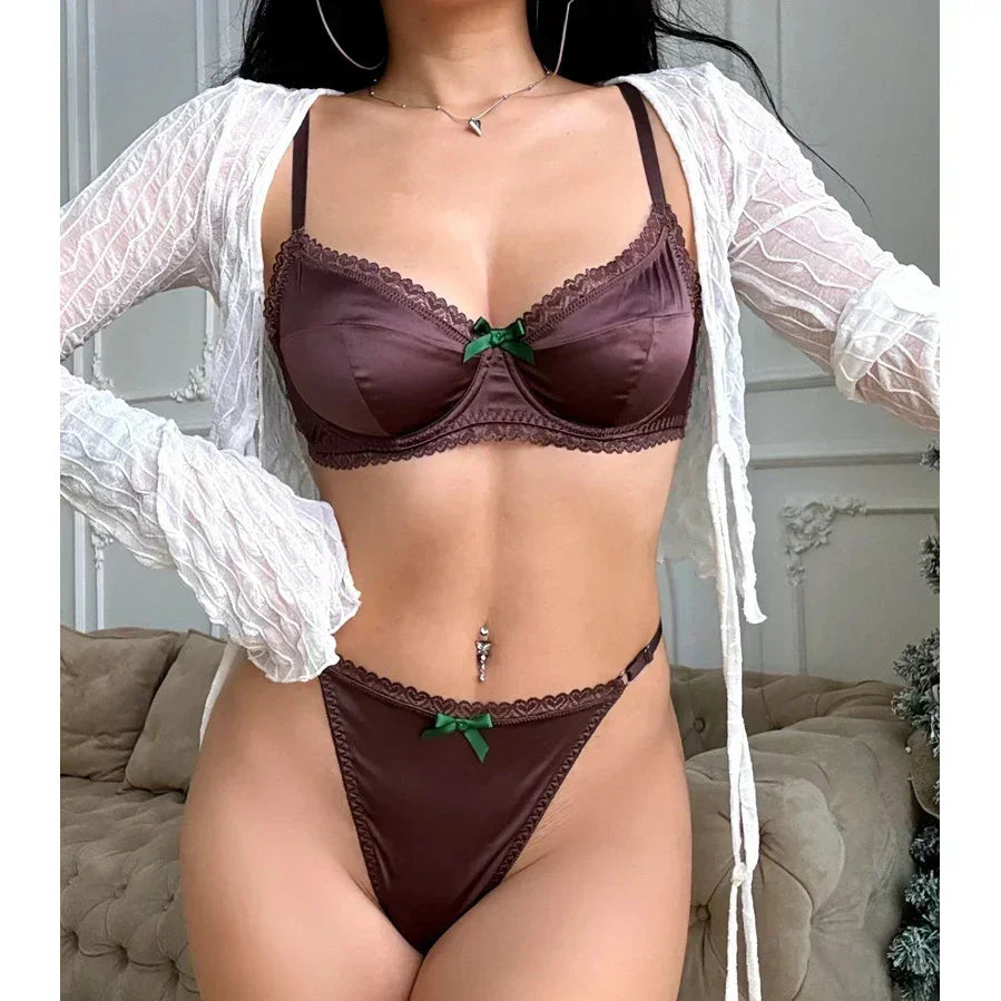 Satynowy komplet bielizny