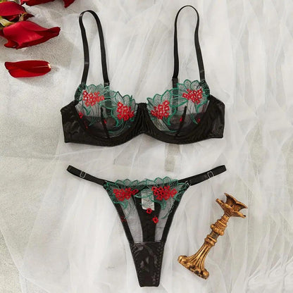 Satynowy komplet bielizny z motywem kwiatowym