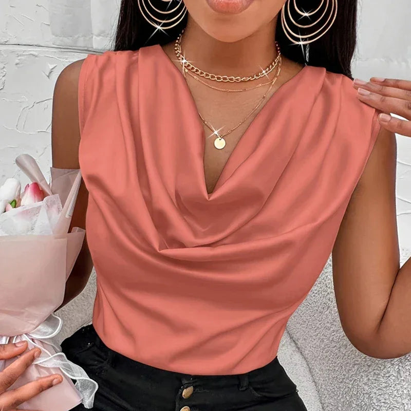 Satynowy top damski z dekoltem