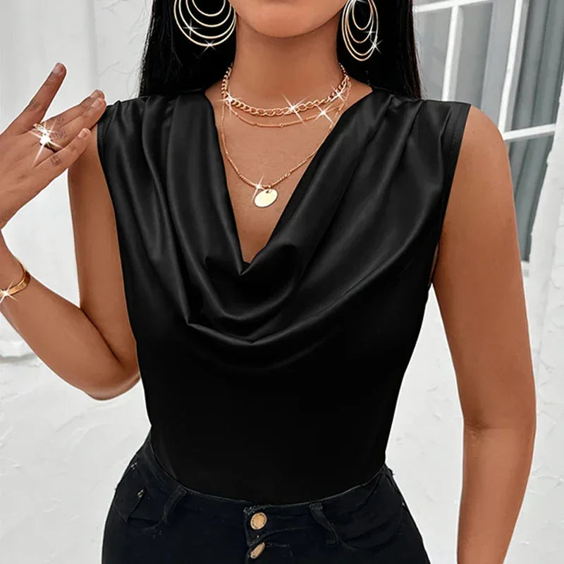Satynowy top damski z dekoltem