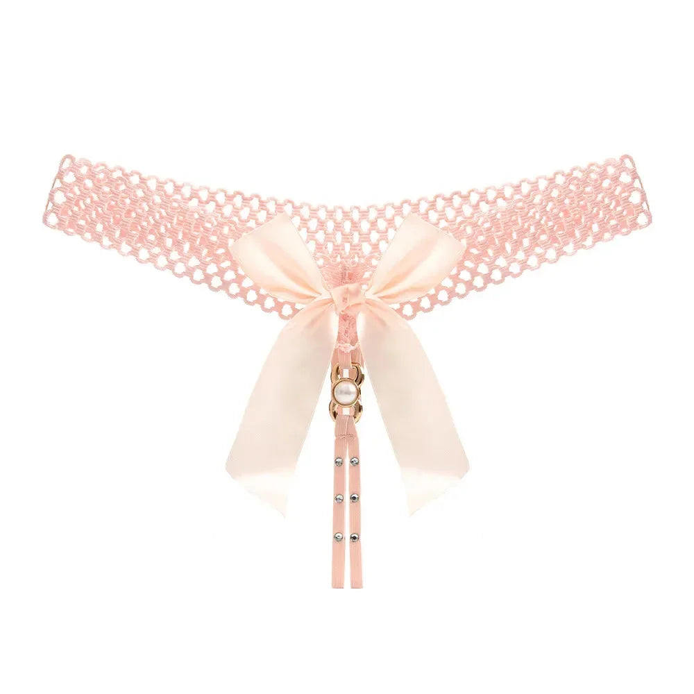 Seksowne stringi z kokardką