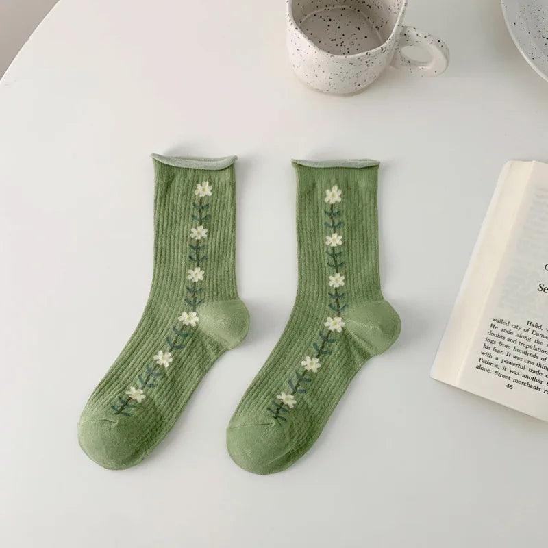 Skarpety z motywem kwiatów