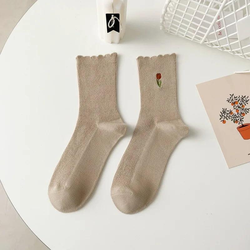 Skarpety ze wzorem tulipana