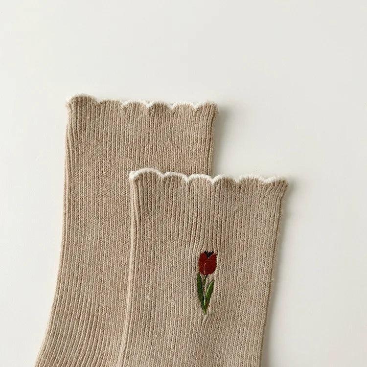 Skarpety ze wzorem tulipana