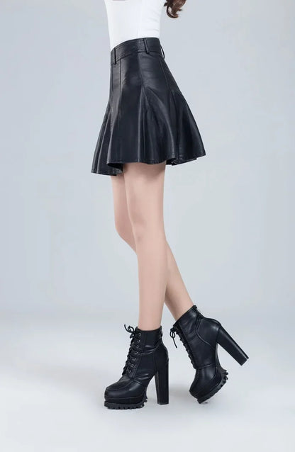 Skórzana rozkloszowana spódnica mini