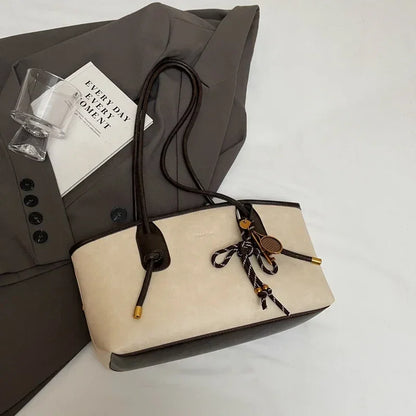 Skórzana torba z zawieszką