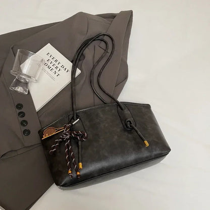 Skórzana torba z zawieszką