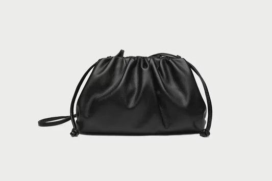 Skórzana torebka chmurka